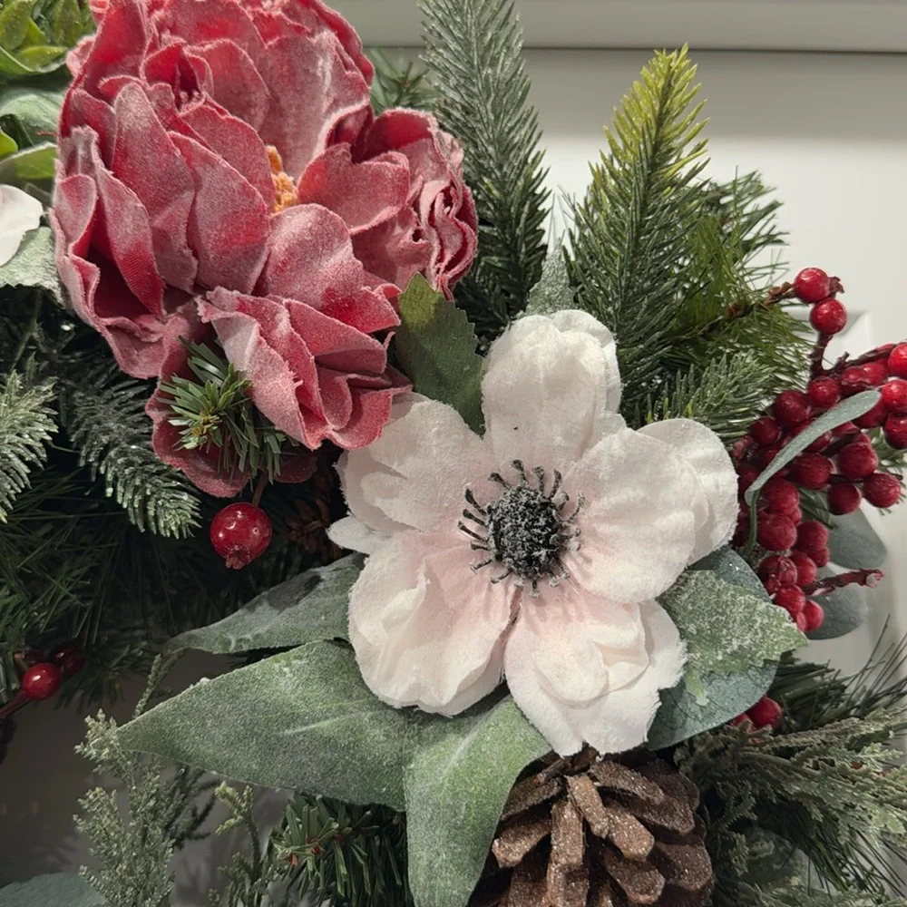NWT Hand Crafted Winter 12” Wreath Red, White, and Green Pine Cones and Berries